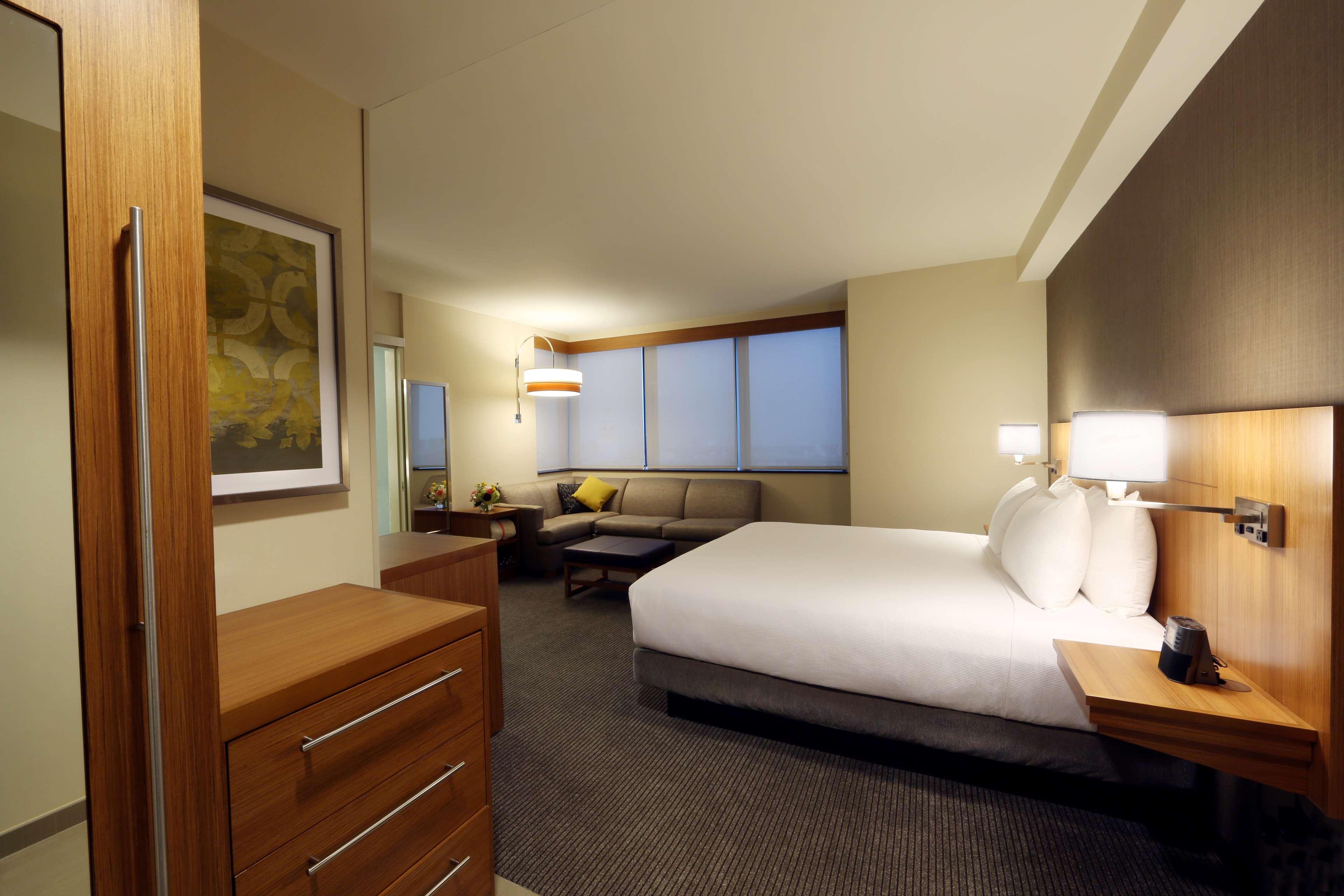 Hyatt Place Flushing/Lga Airport Нью-Йорк Экстерьер фото