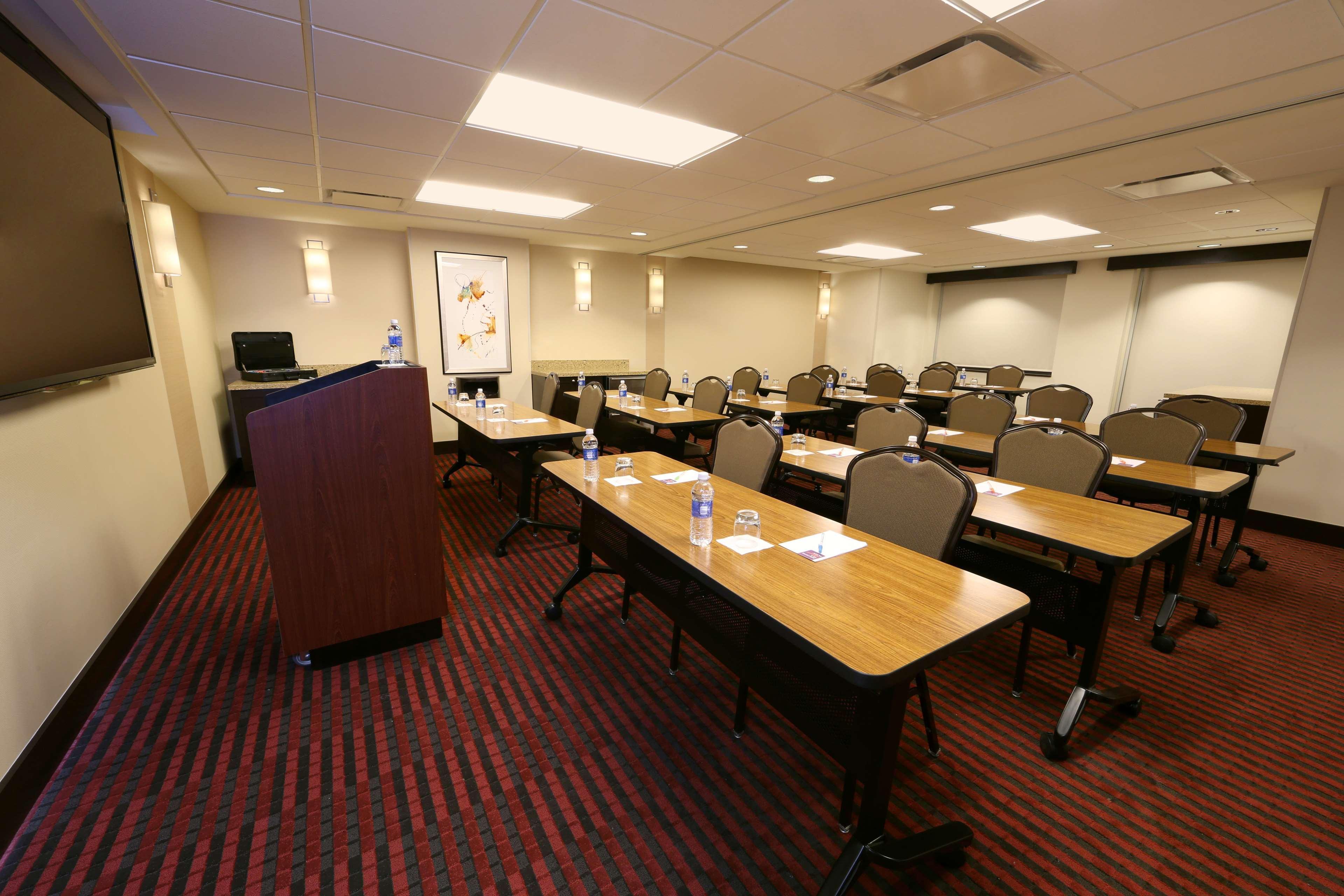 Hyatt Place Flushing/Lga Airport Нью-Йорк Экстерьер фото