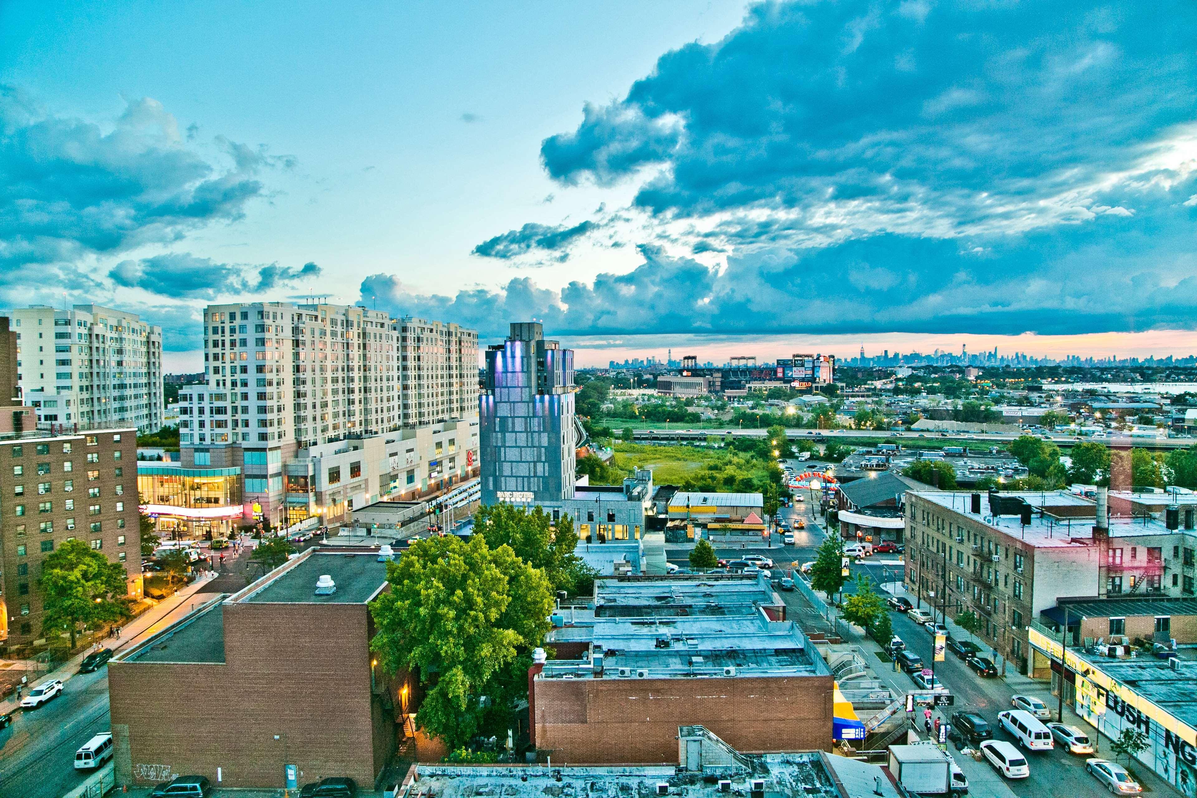 Hyatt Place Flushing/Lga Airport Нью-Йорк Экстерьер фото