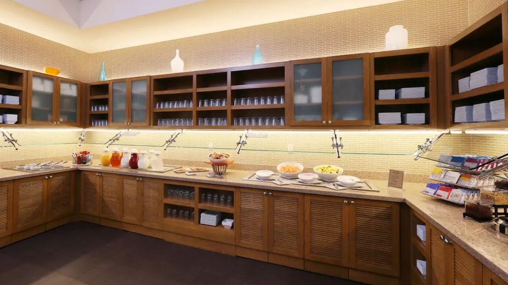 Hyatt Place Flushing/Lga Airport Нью-Йорк Экстерьер фото