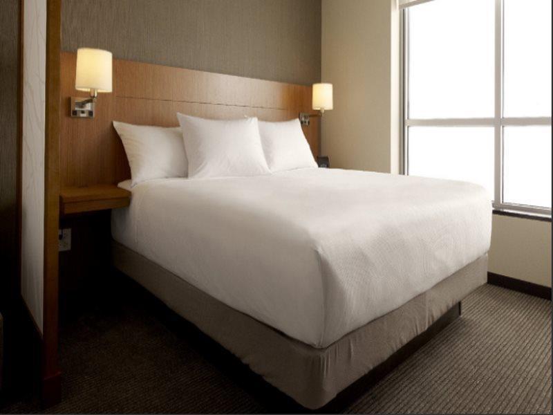 Hyatt Place Flushing/Lga Airport Нью-Йорк Экстерьер фото