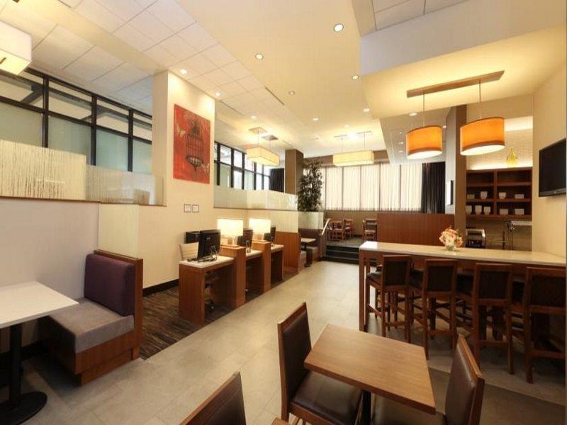 Hyatt Place Flushing/Lga Airport Нью-Йорк Экстерьер фото